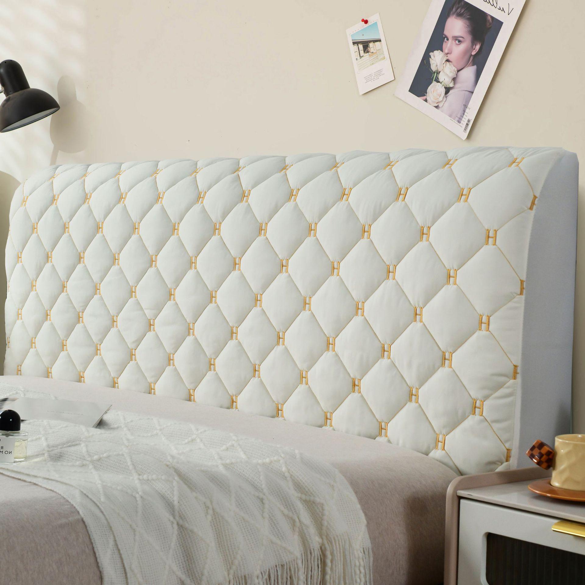 Luxurious Quilted Headboard Cover: Soft, Thick, Anti-Collision, All-Season Universal Dust Protector 90cm/Thickened Padded Anti-Collision грязно-белый
Luxurious Quilted Headboard Cover: Soft, Thick, Anti-Collision, All-Season Universal Dust Protector 90cm/Thickened Padded Anti-Collision грязно-белый