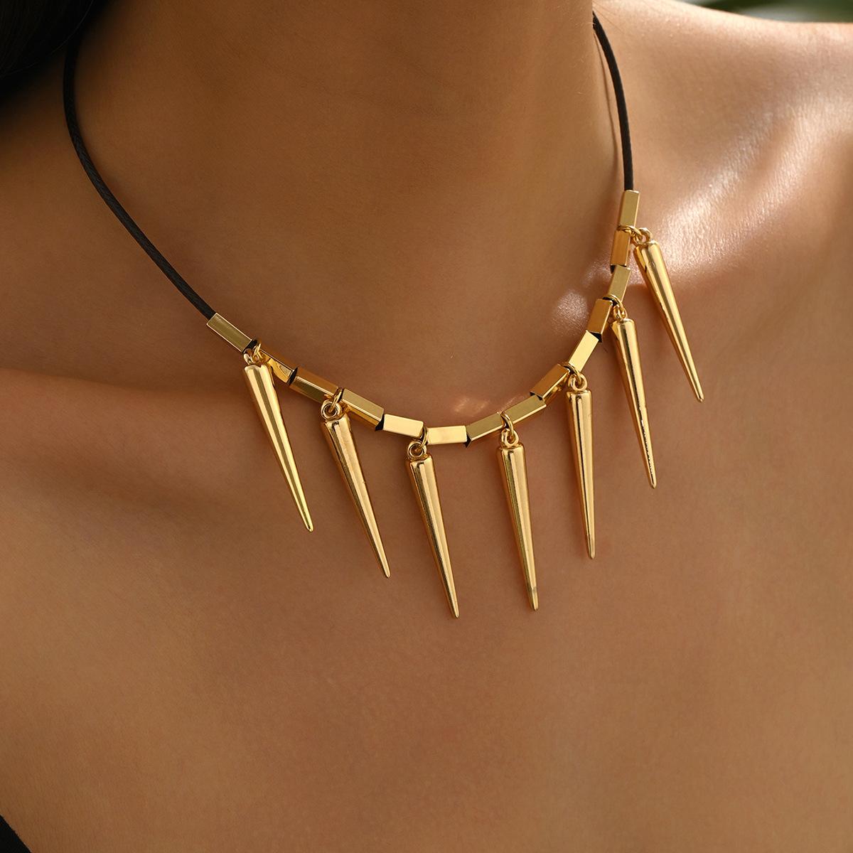 Модное ожерелье для женских украшений золотой
Модное ожерелье для женских украшений золотой