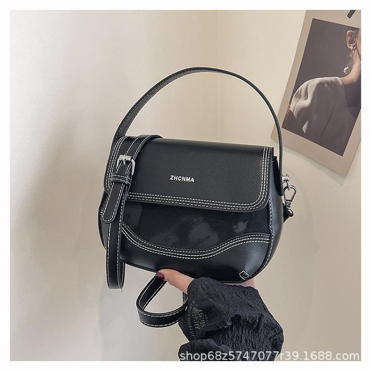 This year s popular 2025 fashion bag women s new trendy casual shoulder bag fashion commuter crossbody saddle bag чёрный
This year s popular 2025 fashion bag women s new trendy casual shoulder bag fashion commuter crossbody saddle bag чёрный