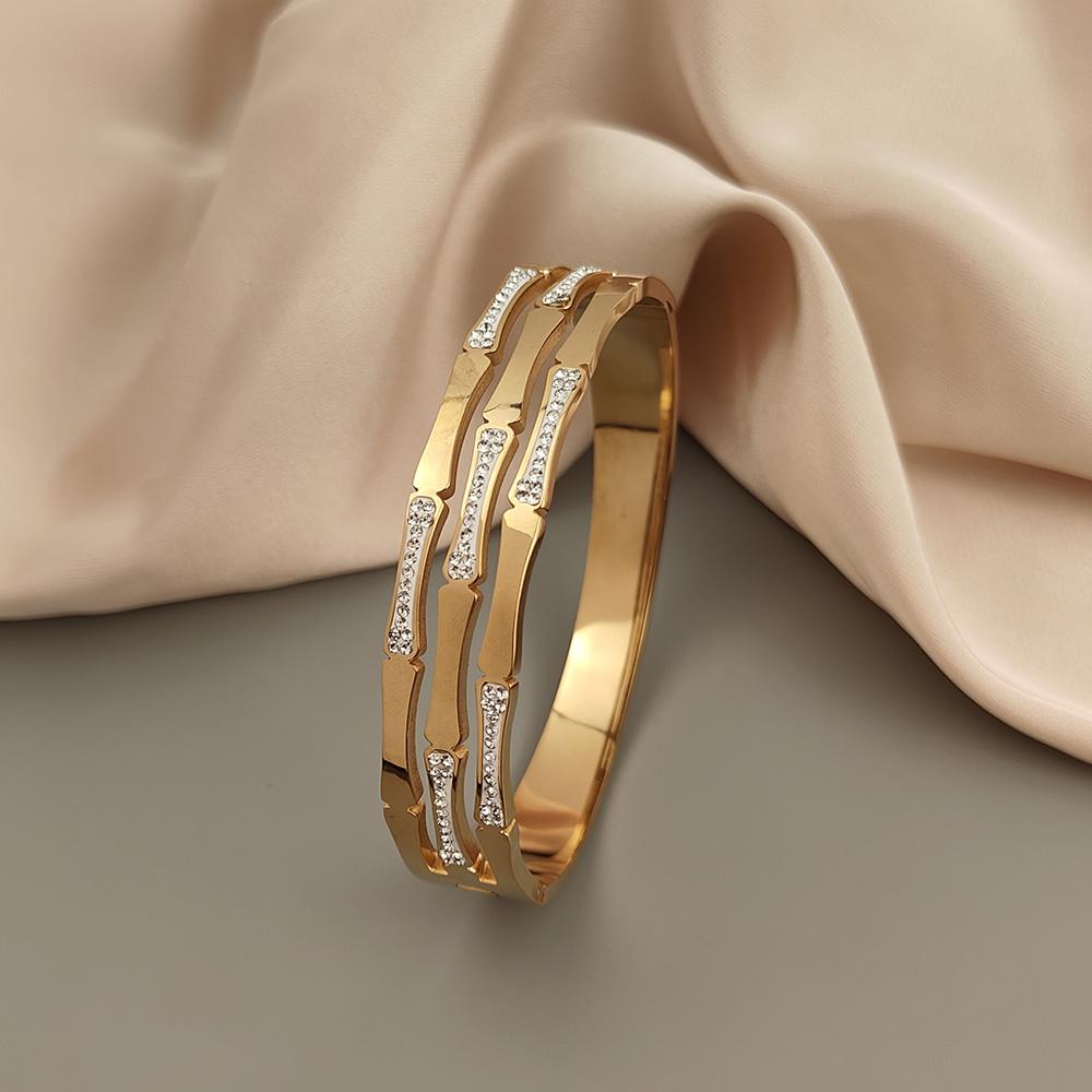 Design Stainless Steel Gold Plated Water Brick Bracelet Bone Bamboo Bracelet Ladies Gift золотий
Design Stainless Steel Gold Plated Water Brick Bracelet Bone Bamboo Bracelet Ladies Gift золотий