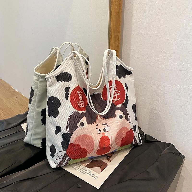 Большая вместительная дорожная сумка с небольшим нишевым дизайном, элегантная индивидуальная и универсальная сумка на плечо
Большая вместительная дорожная сумка с небольшим нишевым дизайном, элегантная индивидуальная и универсальная сумка на плечо