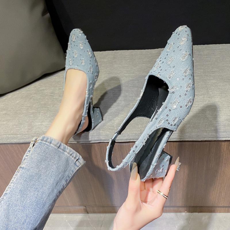 Baotou back empty sandals 2025 summer new niche high heels pointed head shallow mouth thin heel wear versatile sandals 42
Baotou back empty sandals 2025 summer new niche high heels pointed head shallow mouth thin heel wear versatile sandals 42