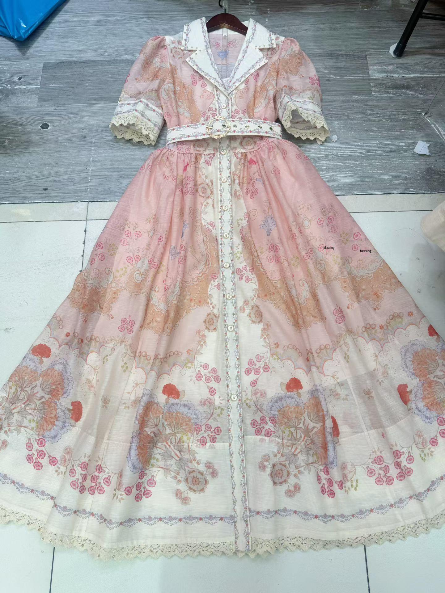 Spring 2026 Cross Design Print Button-Down Long Dress, Single-Breasted, In Stock L рожевий
Spring 2026 Cross Design Print Button-Down Long Dress, Single-Breasted, In Stock L рожевий