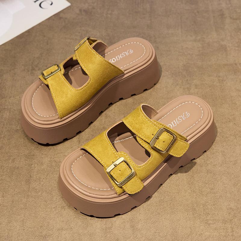 Шлепанцы на толстой подошве для женской уличной обуви летом 2025 года, новая высококлассная мода и универсальные шлепанцы на танкетке с одним ремешком 35 жёлтый
Шлепанцы на толстой подошве для женской уличной обуви летом 2025 года, новая высококлассная мода и универсальные шлепанцы на танкетке с одним ремешком 35 жёлтый