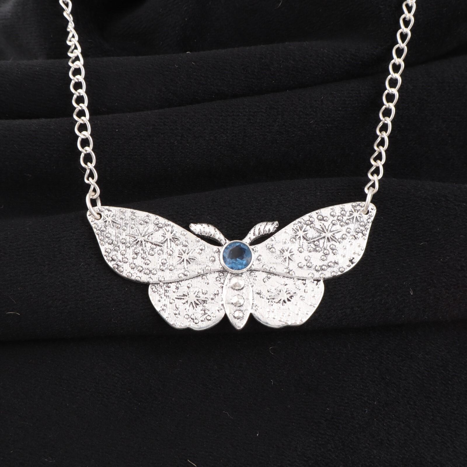 London Blue Topaz Gemstone 925 Sterling Silver Jewelry Pendant 0.7 Gift For Her CP-35-5
London Blue Topaz Gemstone 925 Sterling Silver Jewelry Pendant 0.7 Gift For Her CP-35-5