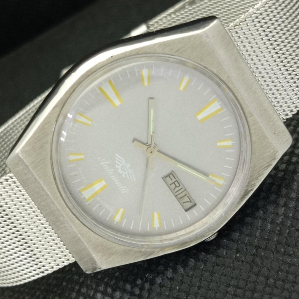 Б/У винтажные мужские часы Citizen Automatic 8200 из Японии D/D серые 584b-a307678-9 SKU584b-a307678
Б/У винтажные мужские часы Citizen Automatic 8200 из Японии D/D серые 584b-a307678-9 SKU584b-a307678