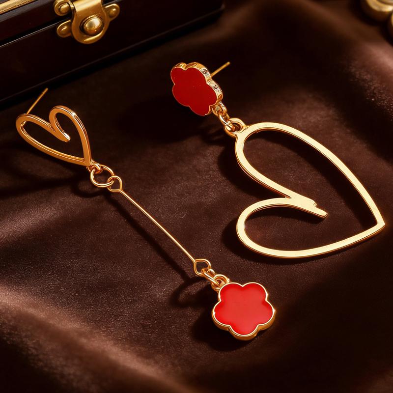 Europe and America Metal Peach Heart Hollow Pendant Earrings for Women Minimalist Drip Oil Flower Asymmetrical Earrings Zircon красный
Europe and America Metal Peach Heart Hollow Pendant Earrings for Women Minimalist Drip Oil Flower Asymmetrical Earrings Zircon красный