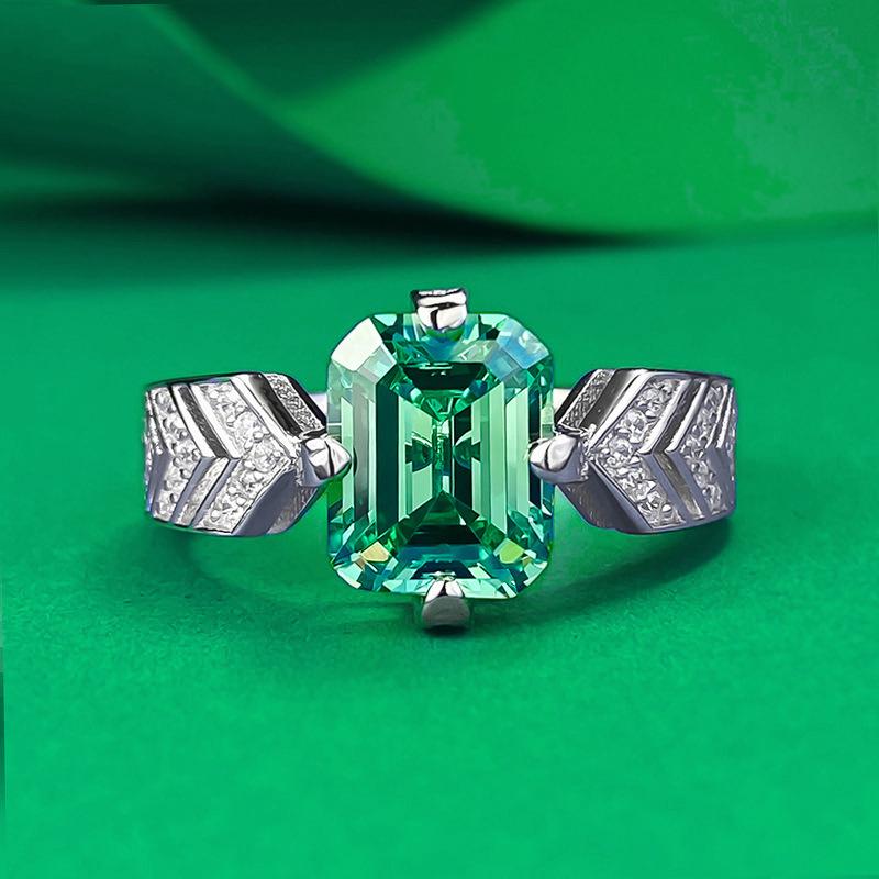 Xiancan Jewelry European and American Style Silver Ring with 7x9mm Green Tourmaline Size 7
Xiancan Jewelry European and American Style Silver Ring with 7x9mm Green Tourmaline Size 7