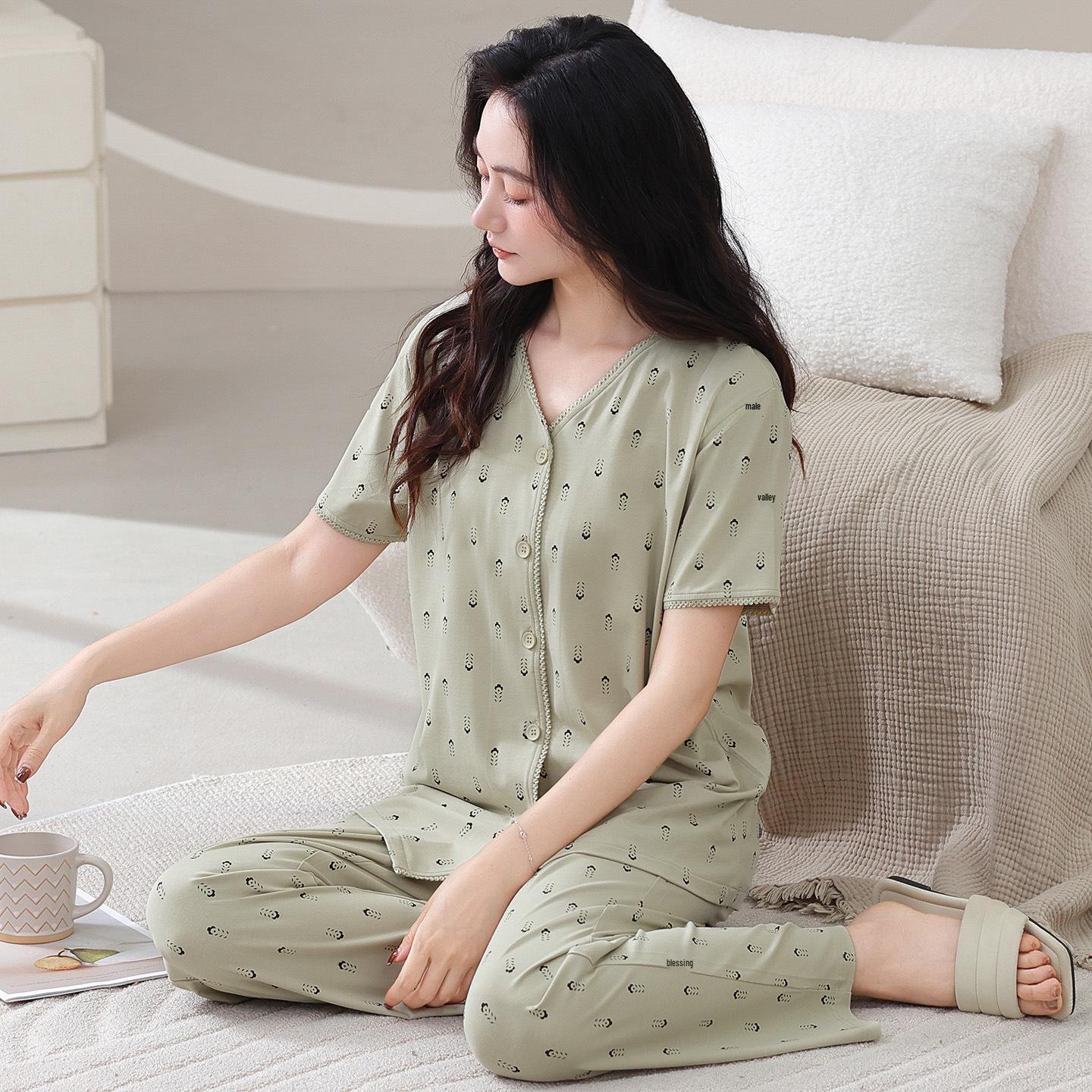 Women s Cotton Short-Sleeve Floral Pajama Set - French Style Cardigan for Summer L (50-60 kg)
Women s Cotton Short-Sleeve Floral Pajama Set - French Style Cardigan for Summer L (50-60 kg)