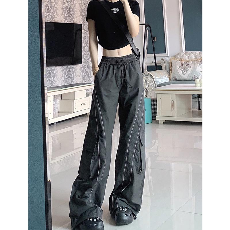 Women s Retro Striped Quick-Dry Cargo Pants - Spring/Autumn, Loose Fit, Wide Leg, Drawstring, Casual High Street Style. M
Women s Retro Striped Quick-Dry Cargo Pants - Spring/Autumn, Loose Fit, Wide Leg, Drawstring, Casual High Street Style. M