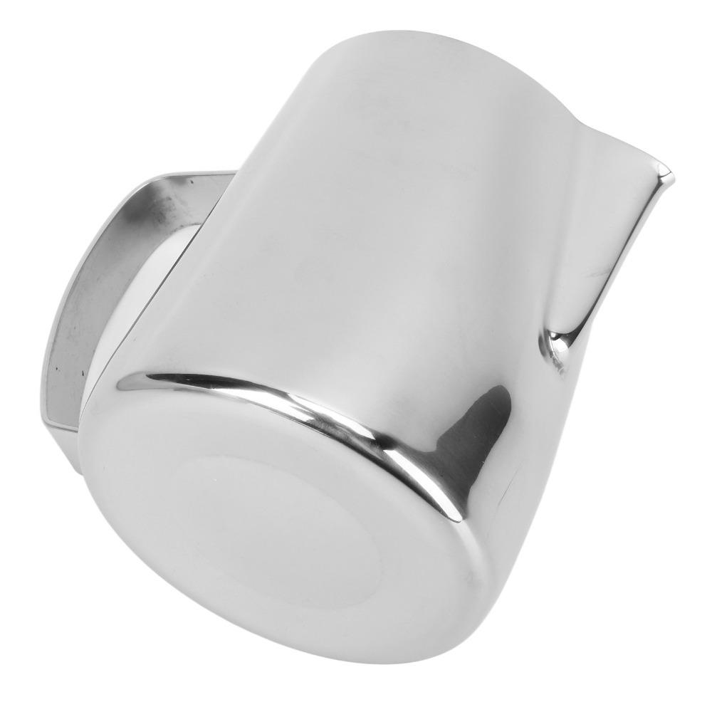 Stainless Steel Milk Frothing Cup 24oz Milk Frothing Pitcher Coffee Latte Art Milk Frother Maker срібний
Stainless Steel Milk Frothing Cup 24oz Milk Frothing Pitcher Coffee Latte Art Milk Frother Maker срібний