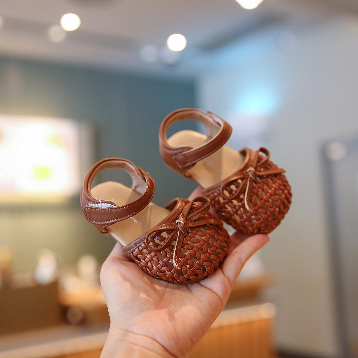 Baby Sandals Children s Shoes Soft Sole Baby Walker Shoes with Head Cover Girls Shoes New 19 коричневий
Baby Sandals Children s Shoes Soft Sole Baby Walker Shoes with Head Cover Girls Shoes New 19 коричневий