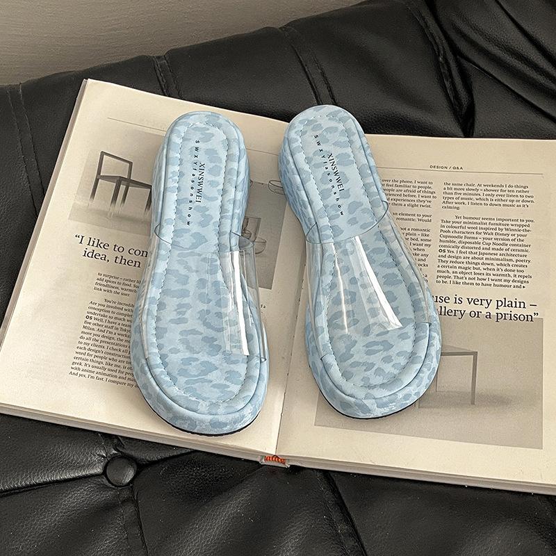 Нишевые шлепанцы женские туфли модная одежда 2025 летние французские босоножки на танкетке повседневные сандалии 35 синий
Нишевые шлепанцы женские туфли модная одежда 2025 летние французские босоножки на танкетке повседневные сандалии 35 синий