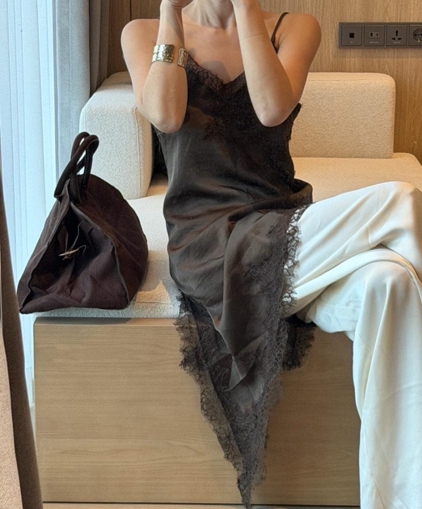 Korean Spring Lace Patchwork Camisole and Irregular Skirt Set One Size кавовий
Korean Spring Lace Patchwork Camisole and Irregular Skirt Set One Size кавовий