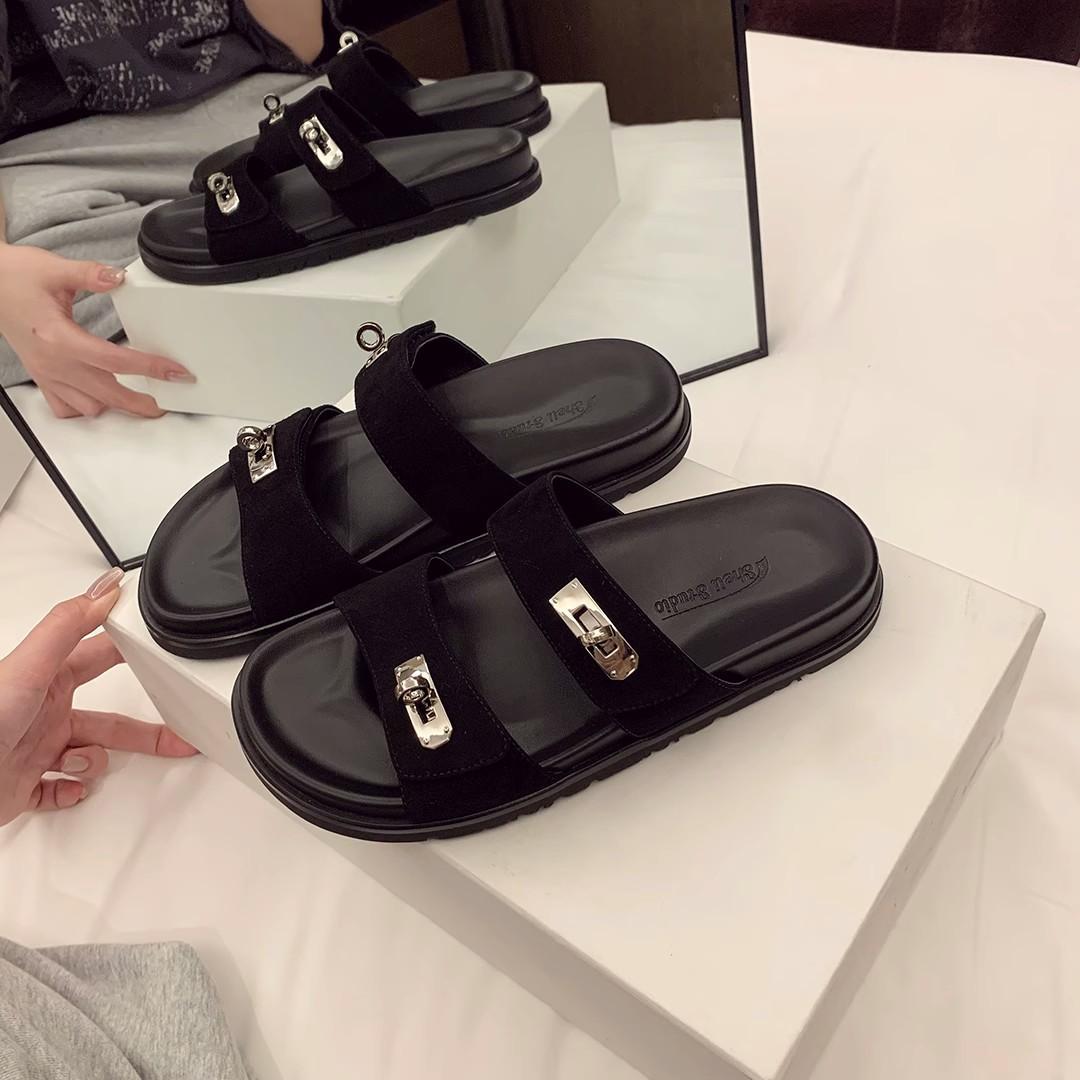 ! Genuine leather~ metal lock double belt casual thick-soled slippers women s sandals outside 35
! Genuine leather~ metal lock double belt casual thick-soled slippers women s sandals outside 35