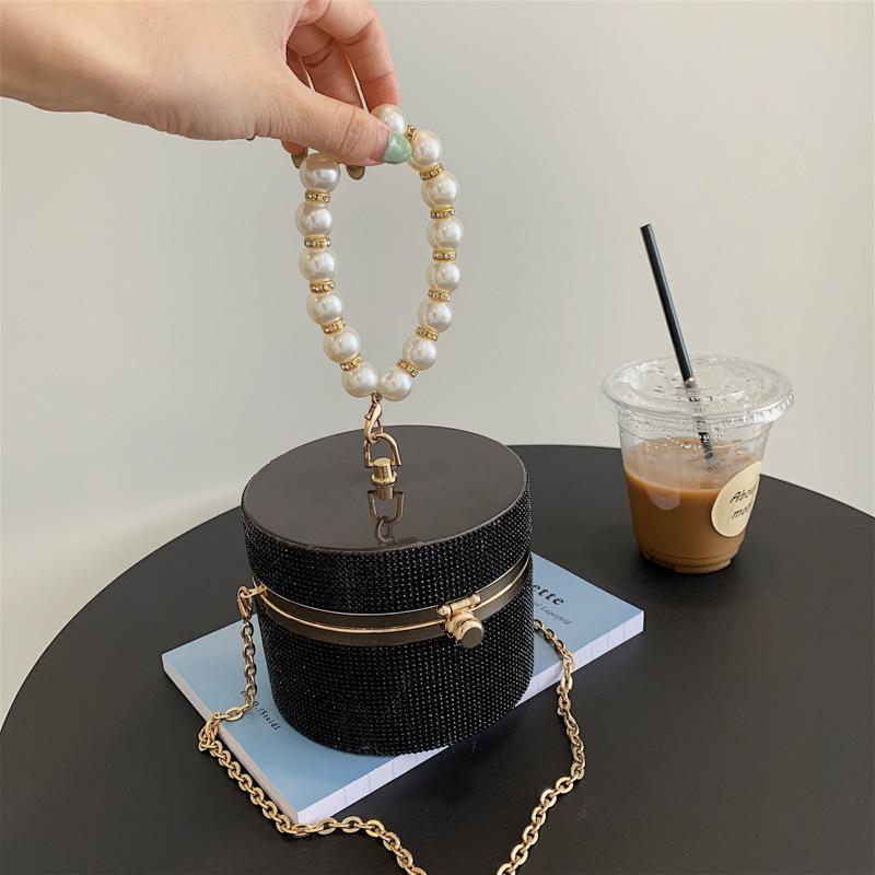 Round Plastic Box Party Clutch Bag Women Purses and Handbags Designer Wedding Evening Bag Chain Shoulder Bag Beaded Wrist Strap чёрный
Round Plastic Box Party Clutch Bag Women Purses and Handbags Designer Wedding Evening Bag Chain Shoulder Bag Beaded Wrist Strap чёрный