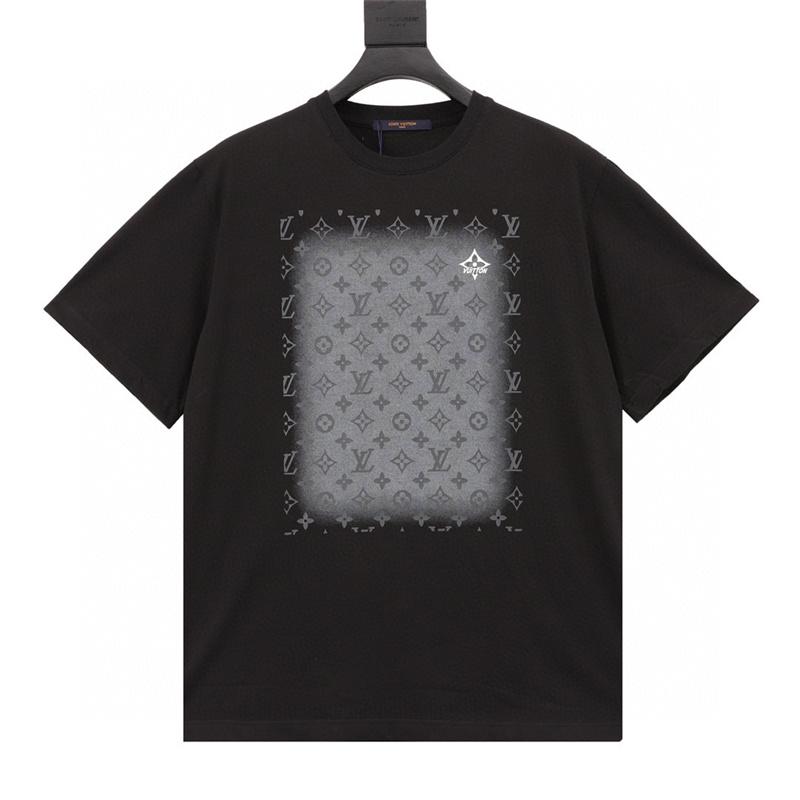 T-shirt with print 4XL
T-shirt with print 4XL