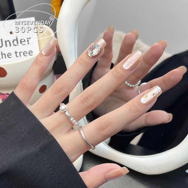 High-End Cat Eye Glitter Wearable Nails - 30 Removable Short Handmade Nail Art Pieces
High-End Cat Eye Glitter Wearable Nails - 30 Removable Short Handmade Nail Art Pieces
