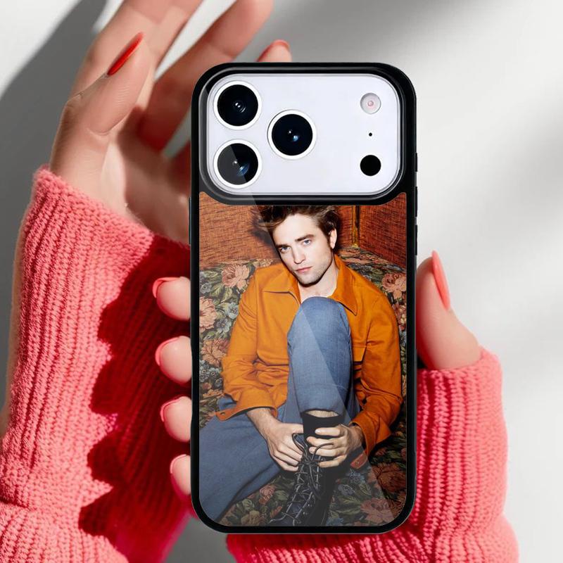 Robert Pattinson Standing Phone Case for iPhone 17 Air 16e 15 14 13 Pro Max Back Cover for 12 11 Pro Coque iPhone 15
Robert Pattinson Standing Phone Case for iPhone 17 Air 16e 15 14 13 Pro Max Back Cover for 12 11 Pro Coque iPhone 15