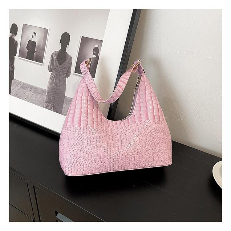 Chic Urban Minimalist Soft Polyester Small Square Handbag With Zipper Closure Ideal For Fashionable Outings рожевий
Chic Urban Minimalist Soft Polyester Small Square Handbag With Zipper Closure Ideal For Fashionable Outings рожевий