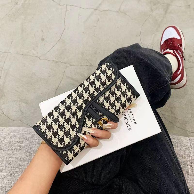 Bird Check Leather Wallet Women Folding Coin Clip Card Holder Buckle Long Clutch Bag for Women
Bird Check Leather Wallet Women Folding Coin Clip Card Holder Buckle Long Clutch Bag for Women