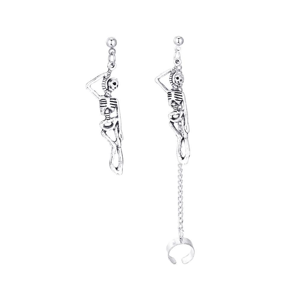 Retro Alloy Skull Earrings: Trendy Asymmetrical Punk Chain Ear Cuff for Halloween Couples
Retro Alloy Skull Earrings: Trendy Asymmetrical Punk Chain Ear Cuff for Halloween Couples