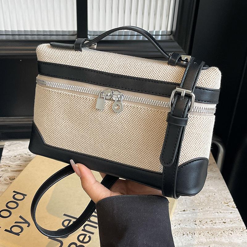 Spring And Summer Fashion Niche Bag Women S Shoulder Messenger Canvas Bag High-End Portable Lunch Box Bag Niche 21*7*15 чорний
Spring And Summer Fashion Niche Bag Women S Shoulder Messenger Canvas Bag High-End Portable Lunch Box Bag Niche 21*7*15 чорний