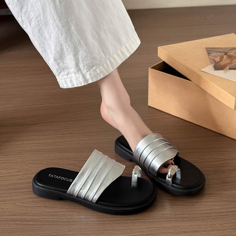 Soft leather flat-bottomed set of toe-in-one cool slippers for women s summer wear new fashionable, casual and comfortable beach slippers 40 срібний
Soft leather flat-bottomed set of toe-in-one cool slippers for women s summer wear new fashionable, casual and comfortable beach slippers 40 срібний