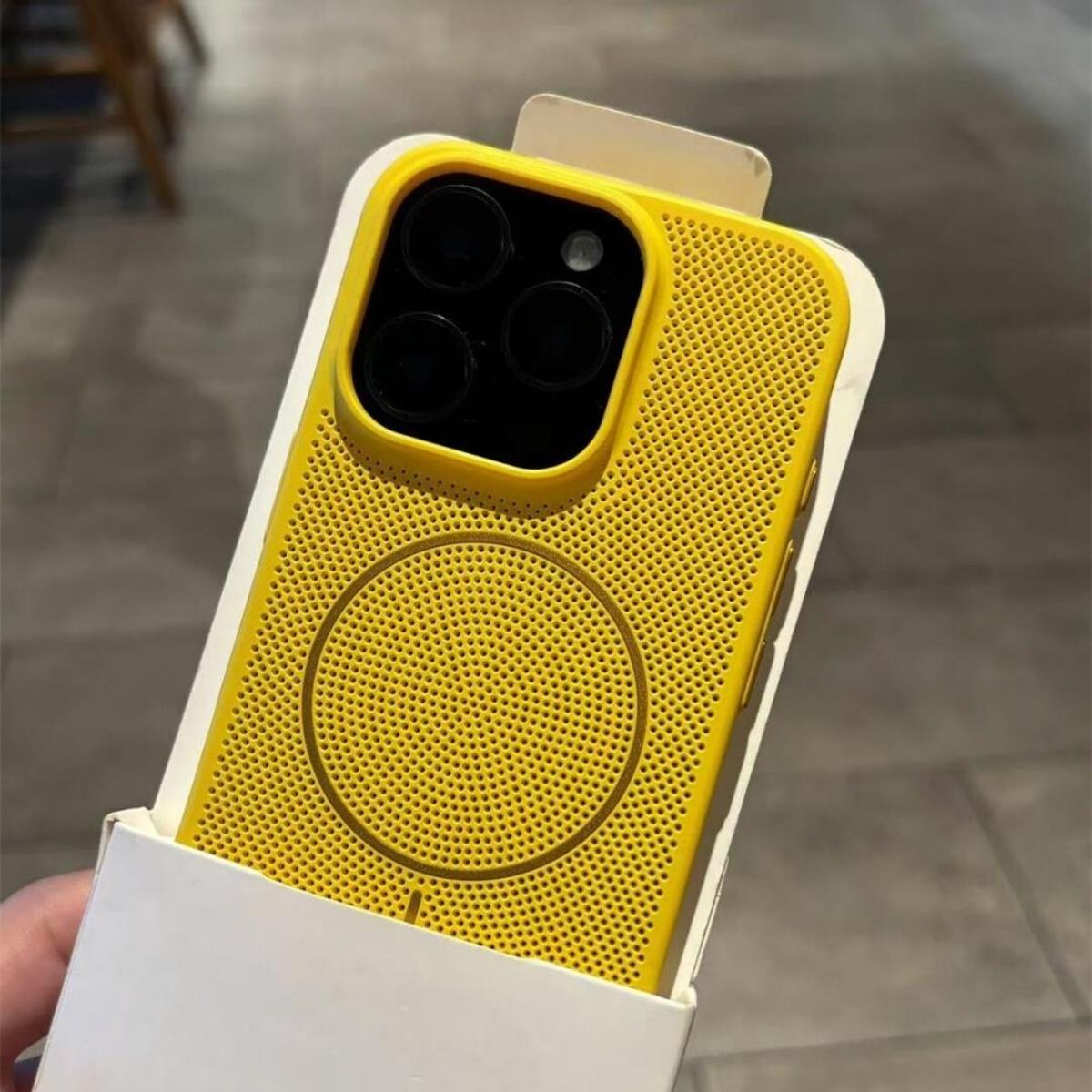 New Heat Dissipation Mesh For Magsafe Magnetic Phone Case For iPhone 17 Air 16 15 14 Plus 13 12 11 Pro Max Wireless Charge Cover iPhone 13
New Heat Dissipation Mesh For Magsafe Magnetic Phone Case For iPhone 17 Air 16 15 14 Plus 13 12 11 Pro Max Wireless Charge Cover iPhone 13