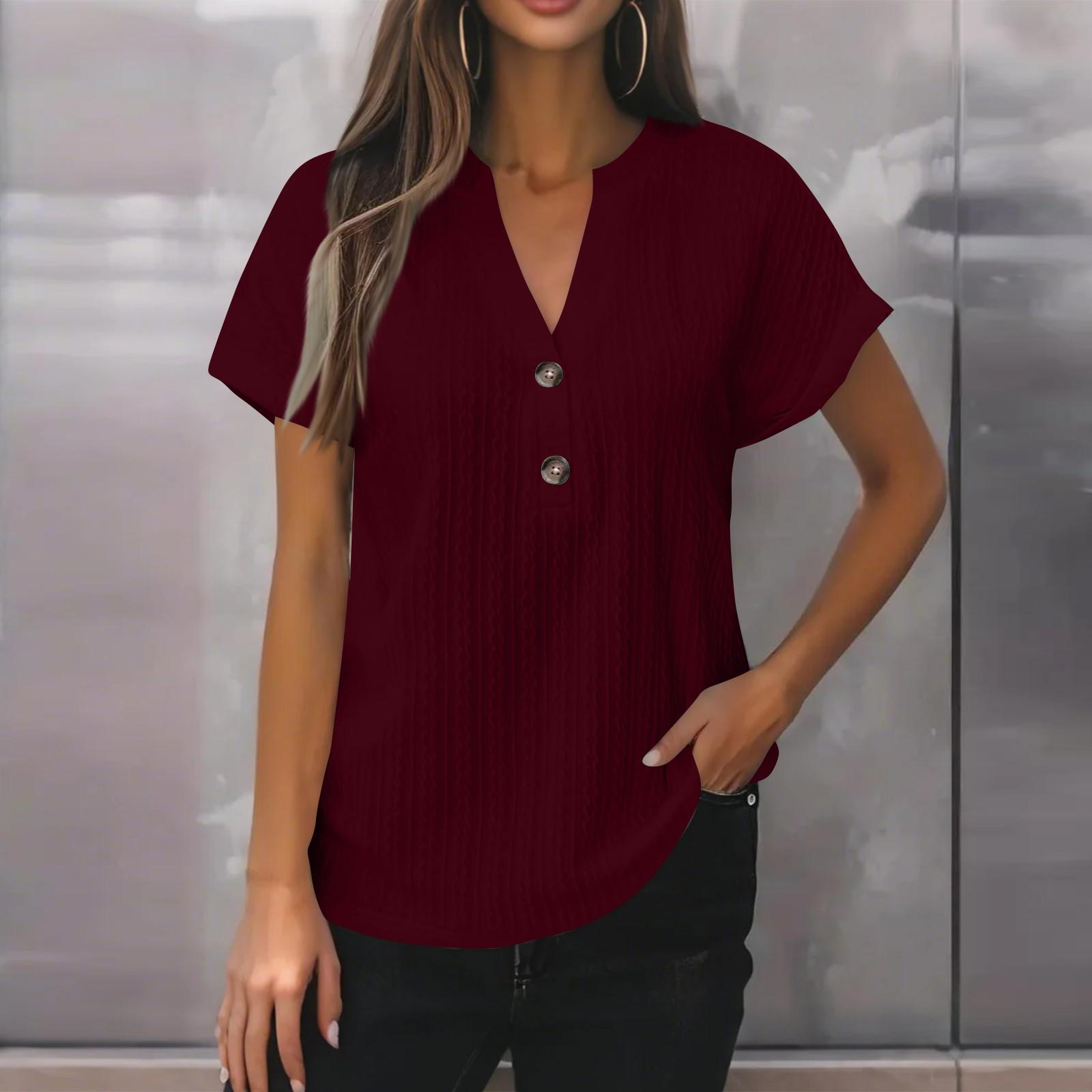 Новая женская модная повседневная однотонная футболка с V-образным вырезом на пуговицах для женщин XXL винный
Новая женская модная повседневная однотонная футболка с V-образным вырезом на пуговицах для женщин XXL винный