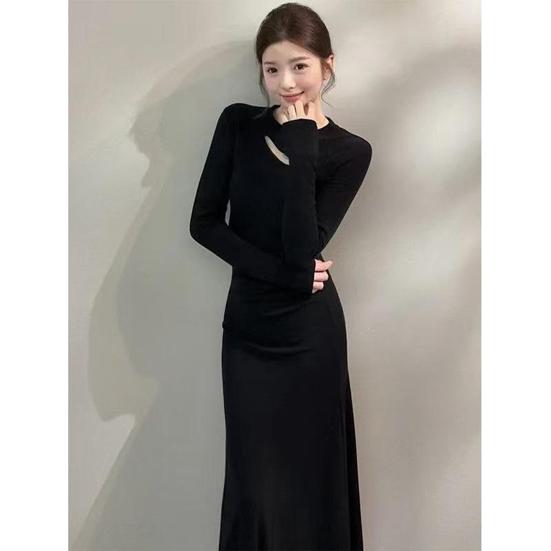 German velvet autumn and winter new popular sexy waist long dress pure desire style spice girl temperament hollow dress women 2XL
German velvet autumn and winter new popular sexy waist long dress pure desire style spice girl temperament hollow dress women 2XL