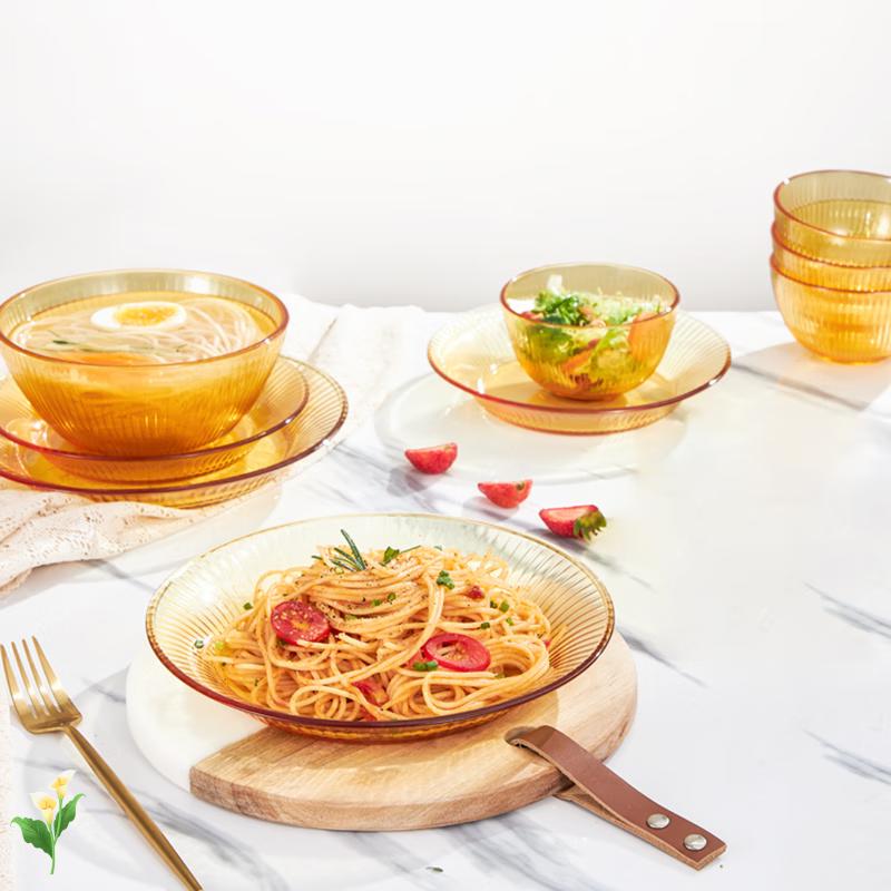 Snapware Corning Crystal Series 10-Piece Glass Dinnerware Set
Snapware Corning Crystal Series 10-Piece Glass Dinnerware Set