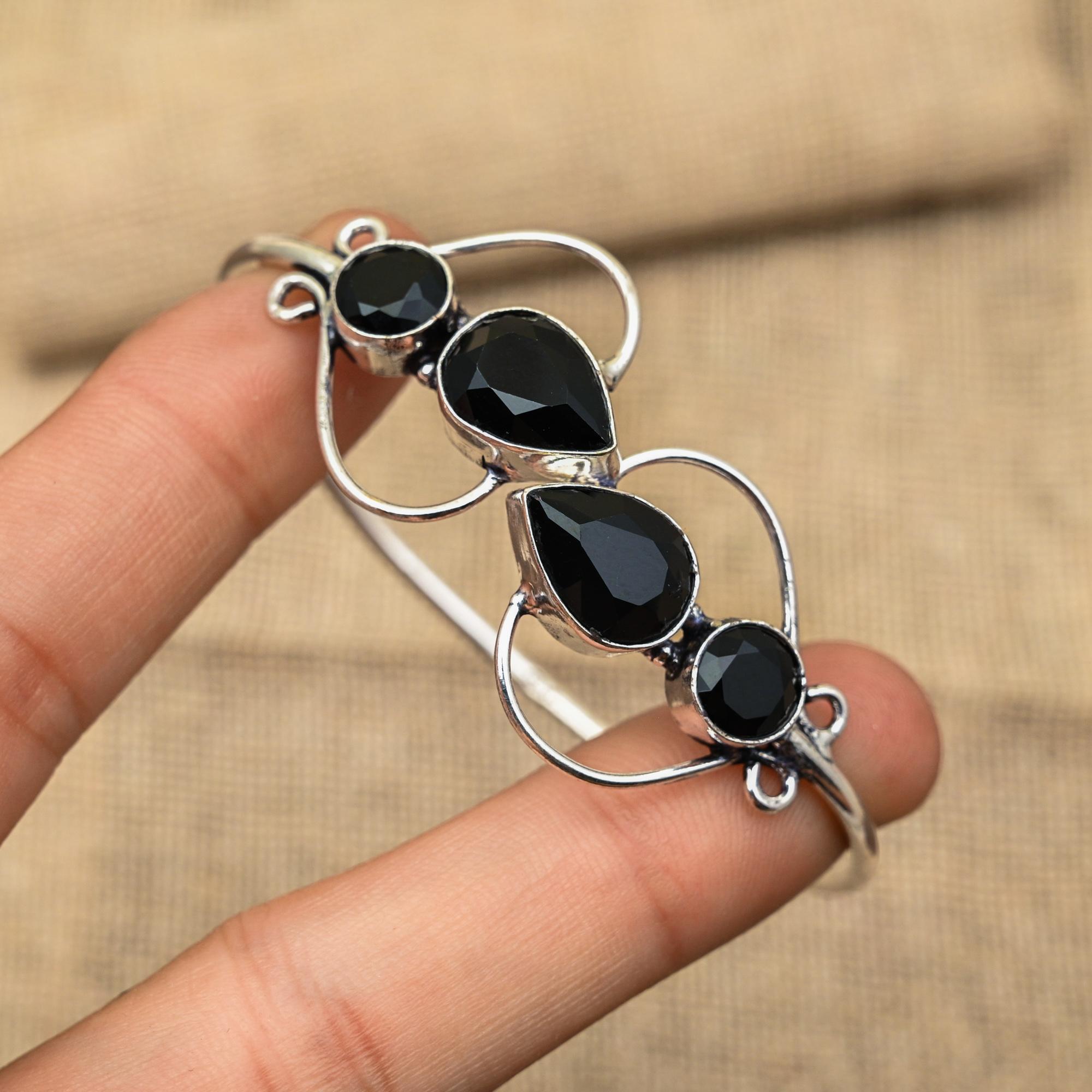 Black Spinel Gemstone Handmade 925 Sterling Silver Jewelry Women Bracelet For Her
Black Spinel Gemstone Handmade 925 Sterling Silver Jewelry Women Bracelet For Her