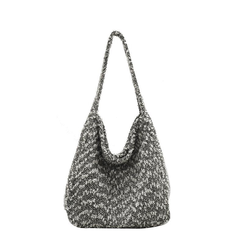 Autumn & Winter Fashi Solid Color Hasp Versatile Square Shoulder Bags 2026 Retro Classic Style Sweet Women s Handbags чёрный
Autumn & Winter Fashi Solid Color Hasp Versatile Square Shoulder Bags 2026 Retro Classic Style Sweet Women s Handbags чёрный