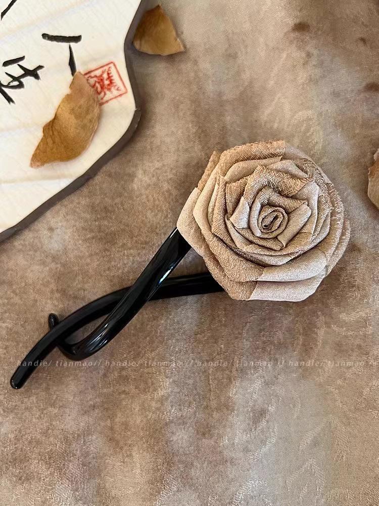 Thin Dried Rose Hair Twist Clip for Women - Updo & Hairpin Accessory
Thin Dried Rose Hair Twist Clip for Women - Updo & Hairpin Accessory
