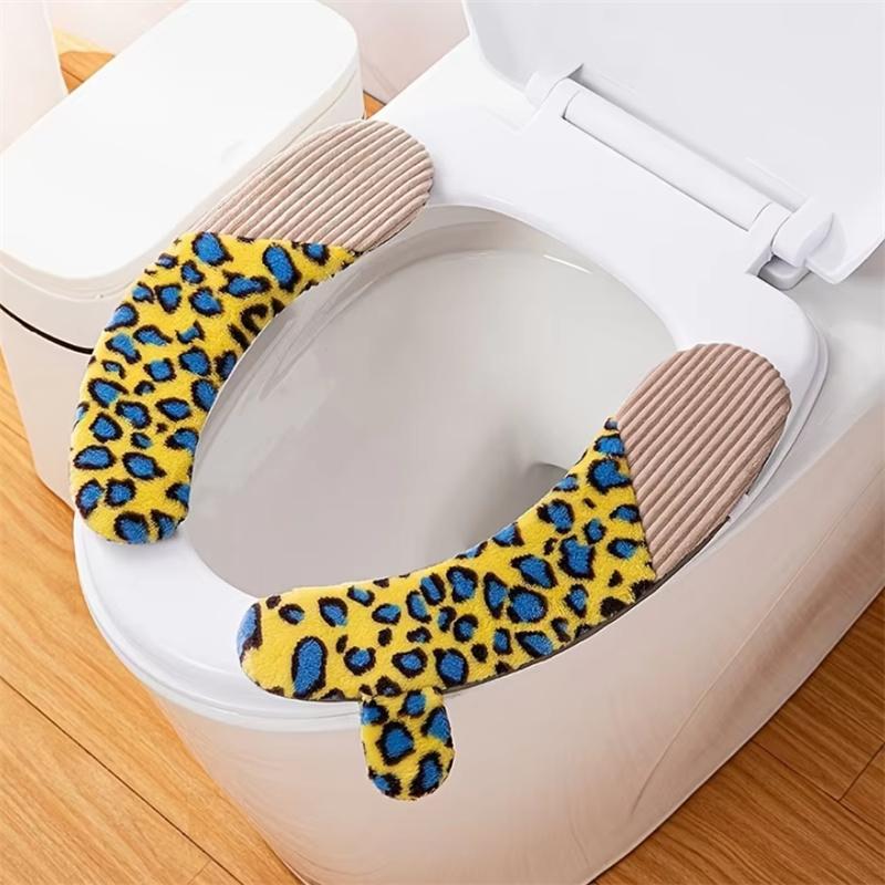 1 Pair Winter Thicken Universal Toilet Seat Pad Simple Fashion style Toilet Seat Cushion Cute Washroom Decoration Toilet Mat
1 Pair Winter Thicken Universal Toilet Seat Pad Simple Fashion style Toilet Seat Cushion Cute Washroom Decoration Toilet Mat