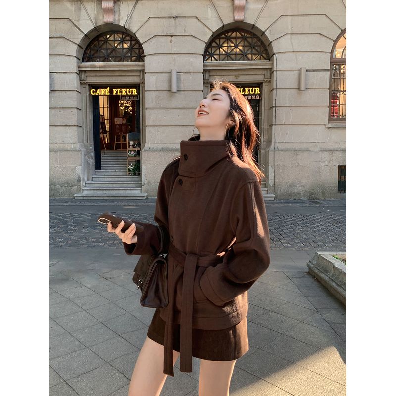 Mulvan Retro Design Woolen Outwear Women s Autumn and Winter Loose Slimming and Short Temperament Small Size Woolen Coat Curry color L
Mulvan Retro Design Woolen Outwear Women s Autumn and Winter Loose Slimming and Short Temperament Small Size Woolen Coat Curry color L