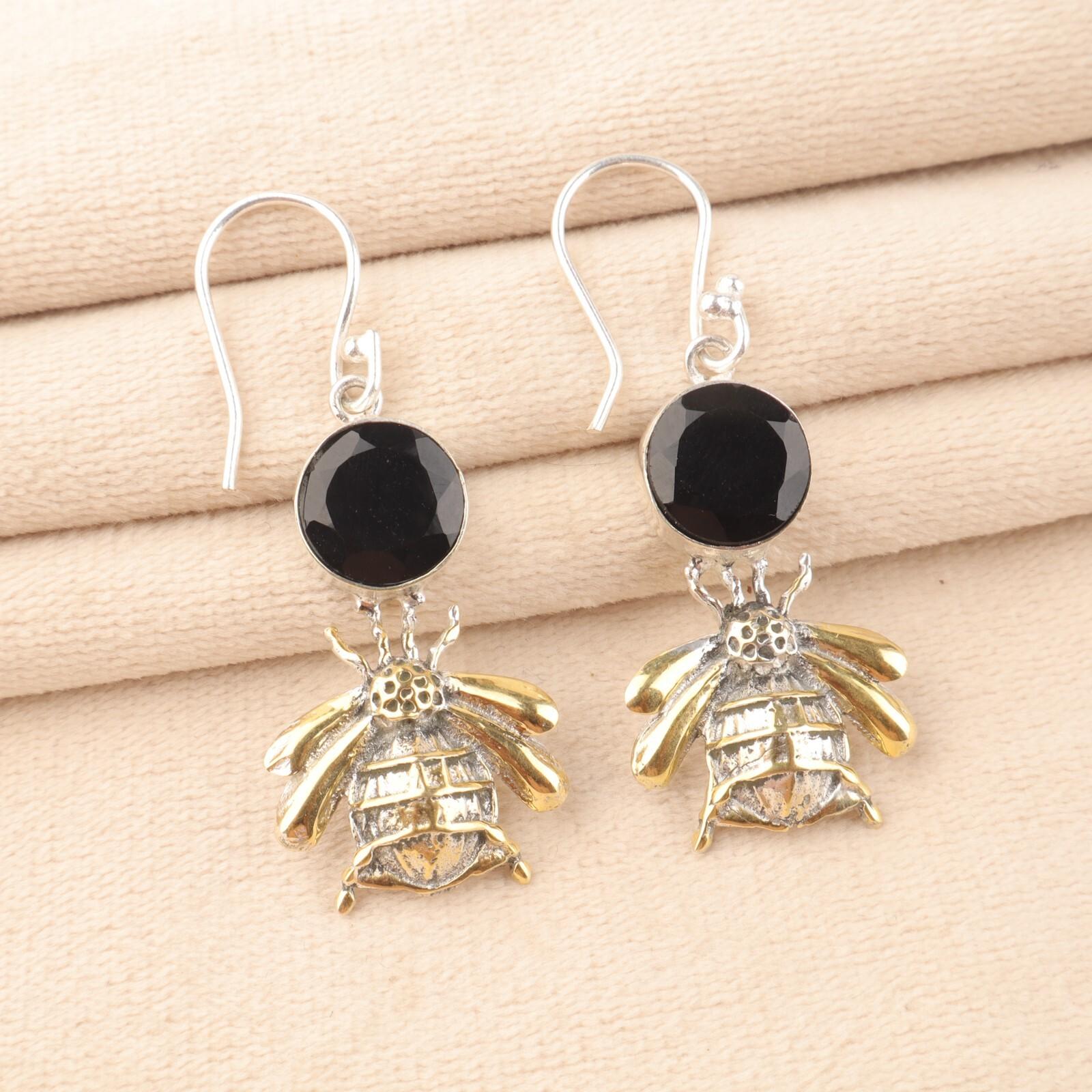 Natural Black Onyx Gemstone 925 Sterling Silver Handmade Partywear Earrings 2 EE-154-16
Natural Black Onyx Gemstone 925 Sterling Silver Handmade Partywear Earrings 2 EE-154-16