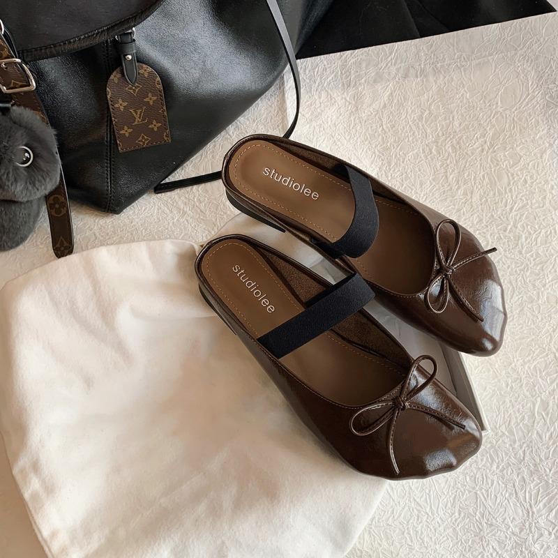 ~ Irregular mango head bow with versatile word lazy half drag girl 40
~ Irregular mango head bow with versatile word lazy half drag girl 40