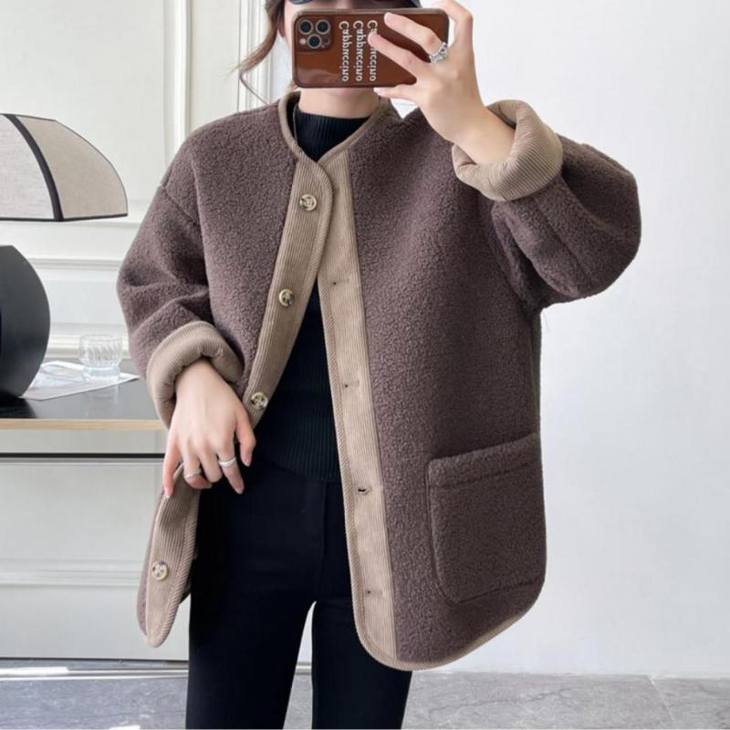 Зимові жіночі светри Печворк Ватні гудзики Пальто В язана куртка Фейковий Вільний светр M коричневий
Зимові жіночі светри Печворк Ватні гудзики Пальто В язана куртка Фейковий Вільний светр M коричневий