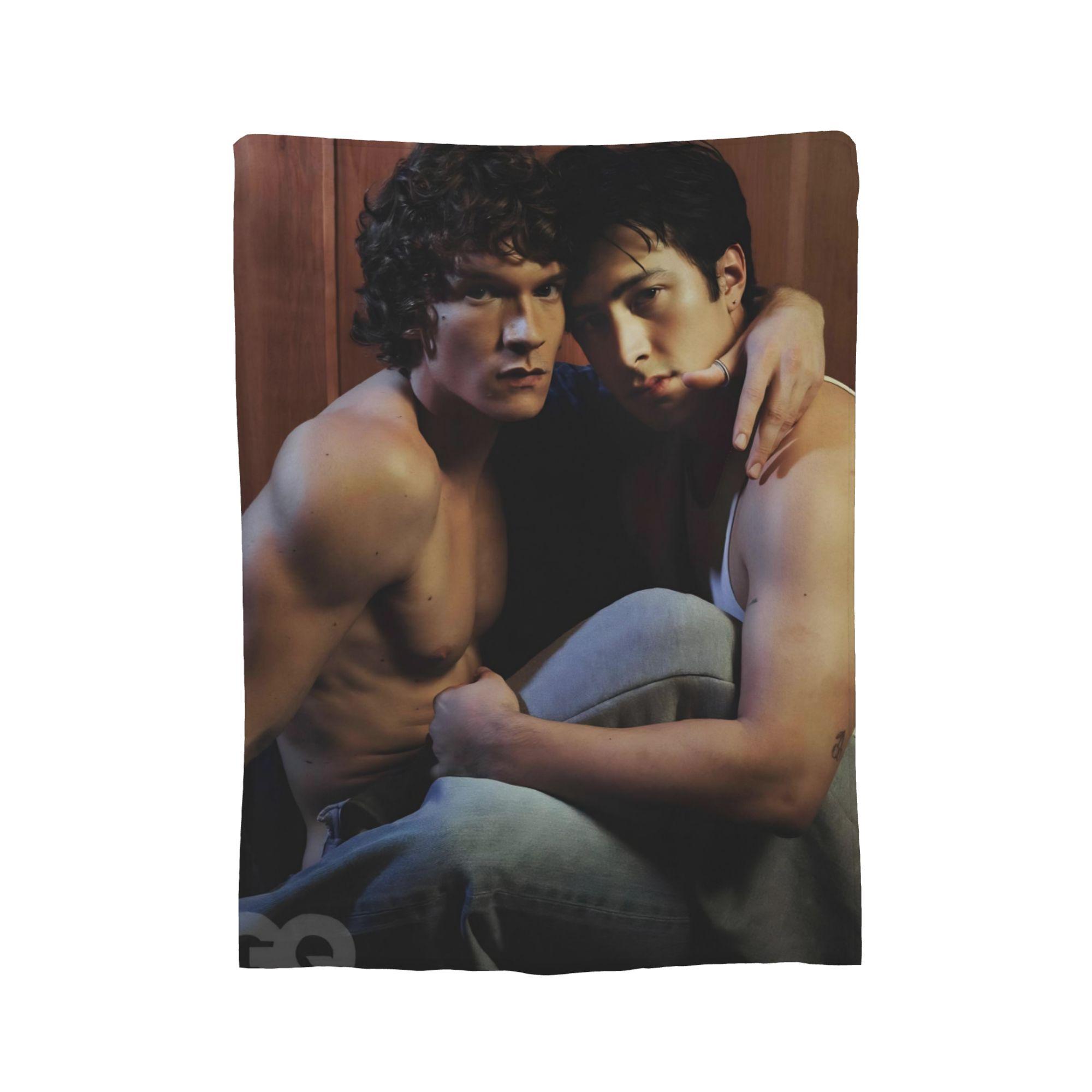 Heated Rivalry Blankets Velvet Autumn/Winter Hudson Williams and Connor Storrie Ultra-Soft Throw Blanket for Bed Bedspreads 150x180cm
Heated Rivalry Blankets Velvet Autumn/Winter Hudson Williams and Connor Storrie Ultra-Soft Throw Blanket for Bed Bedspreads 150x180cm