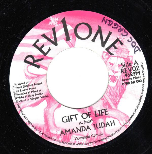 7-дюймовая пластинка AMANDA JUDAH - Gift Of Life REV02 Rev1one UK Регги, Ска и Даб Б/У
7-дюймовая пластинка AMANDA JUDAH - Gift Of Life REV02 Rev1one UK Регги, Ска и Даб Б/У