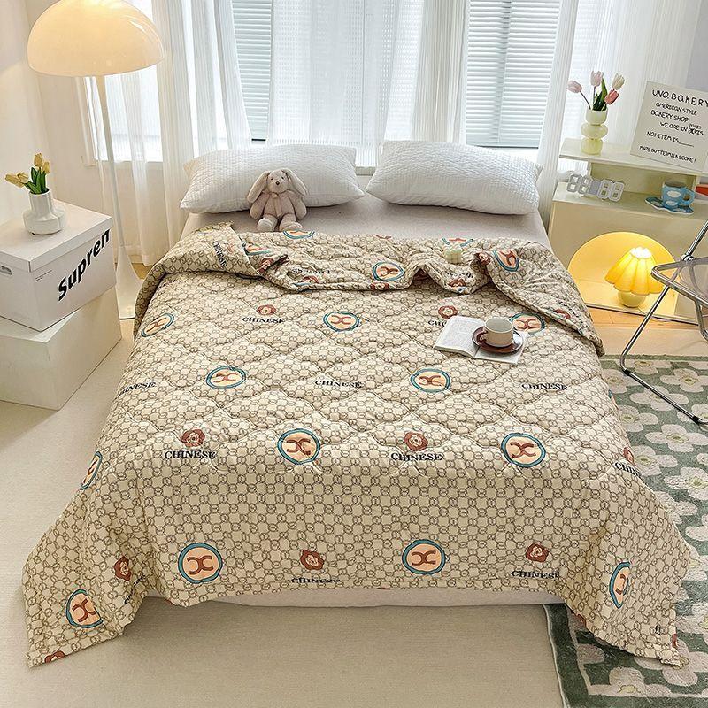 Літня ковдра з м’якого поліестеру Тонка ковдра Ковдри Офісні подорожі Дитячі ковдри Постільна ковдра 200x230 см Домашній декор 100*150cm
Літня ковдра з м’якого поліестеру Тонка ковдра Ковдри Офісні подорожі Дитячі ковдри Постільна ковдра 200x230 см Домашній декор 100*150cm