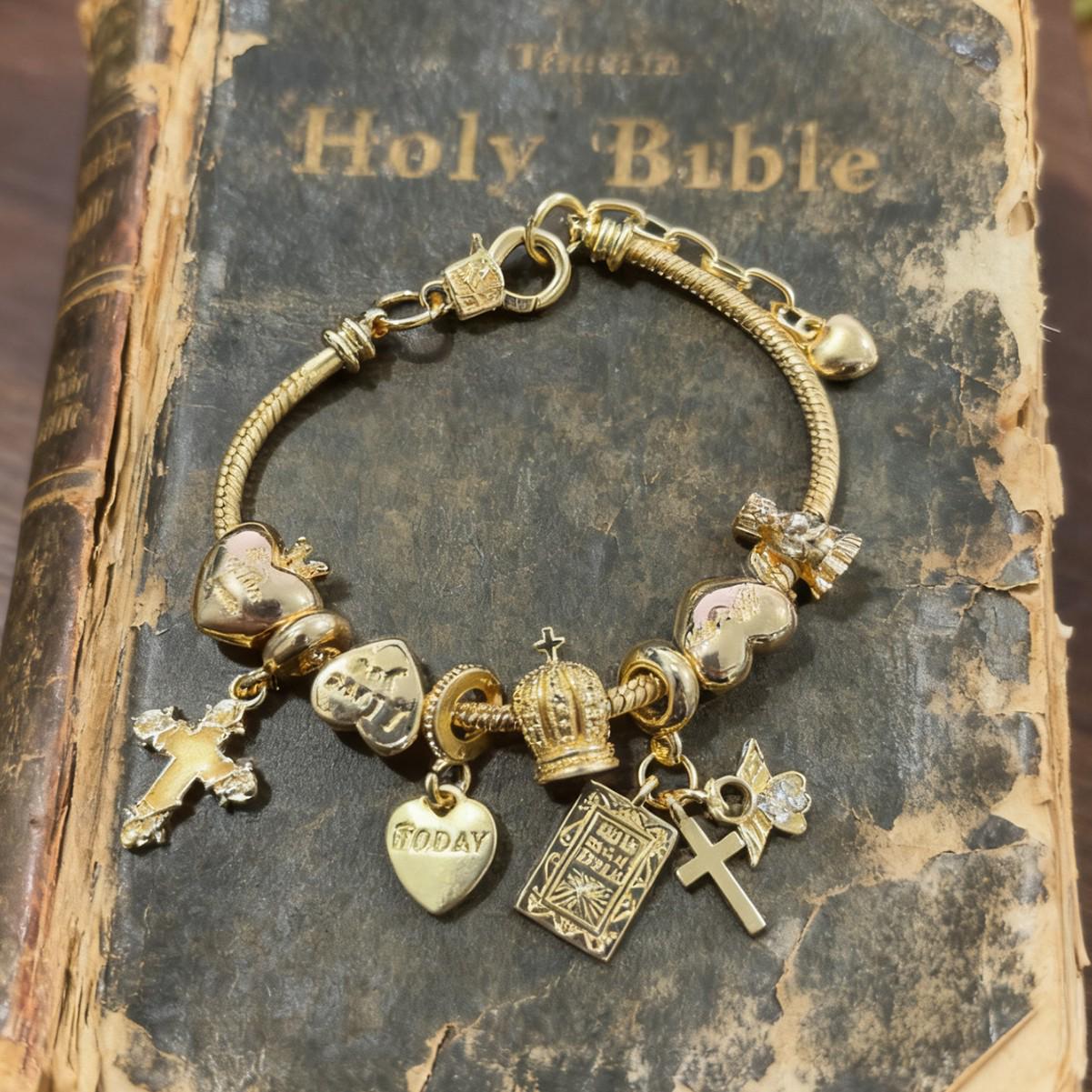 Gold Luminous Cross & Heart Bracelet with Angel Crown - Detachable & Adjustable Jewelry
Gold Luminous Cross & Heart Bracelet with Angel Crown - Detachable & Adjustable Jewelry