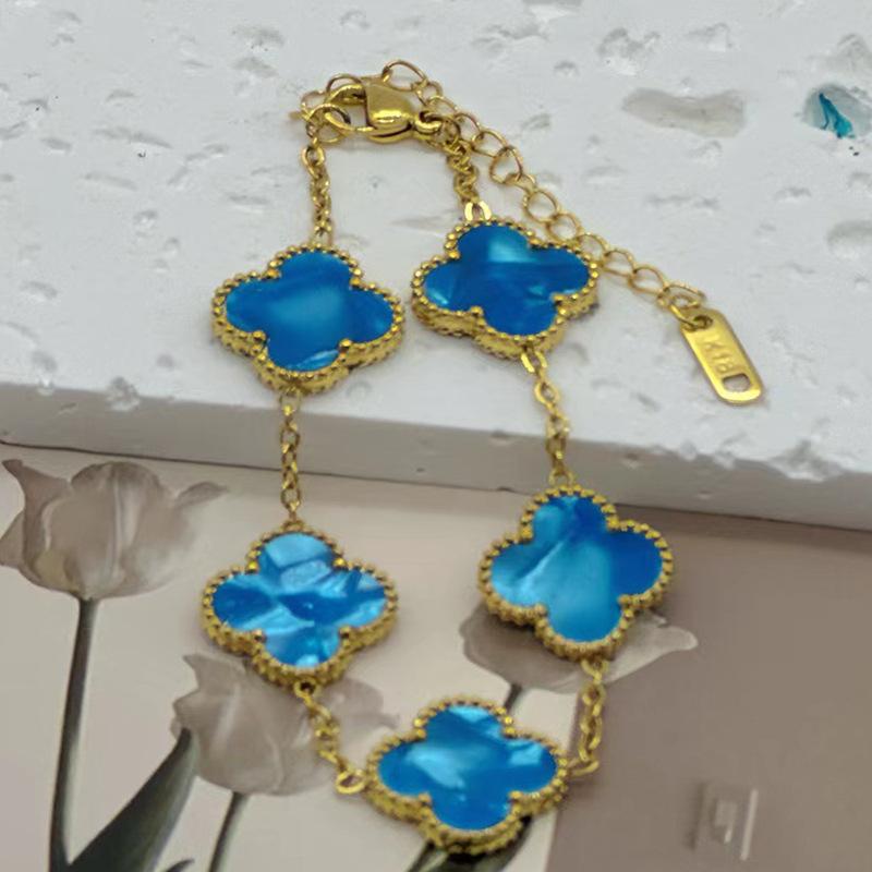 Браслет из пяти цветков с четырьмя листочками клевера, высотой 15 мм, двухсторонний браслет из ракушек 18 карат без потери цвета 18K
Браслет из пяти цветков с четырьмя листочками клевера, высотой 15 мм, двухсторонний браслет из ракушек 18 карат без потери цвета 18K