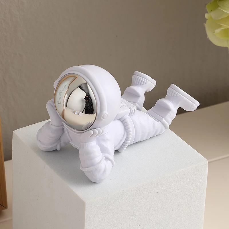 Desktop Astronaut Ornament Spaceman Statue Phone Holder Stand Home Decoration Office Desk Decor Space Theme Gift
Desktop Astronaut Ornament Spaceman Statue Phone Holder Stand Home Decoration Office Desk Decor Space Theme Gift