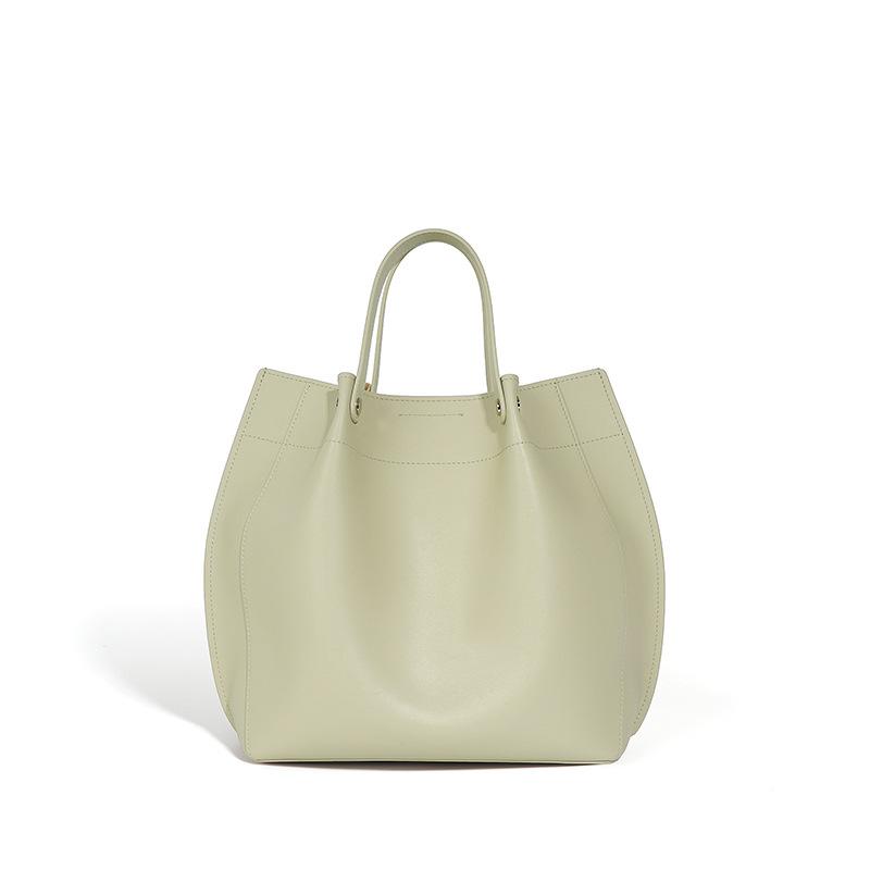 Высококачественная модная кожаная сумка-тоут, универсальная, для поездок, из коровьей кожи, большой вместимости, женская портативная на плечо
Высококачественная модная кожаная сумка-тоут, универсальная, для поездок, из коровьей кожи, большой вместимости, женская портативная на плечо