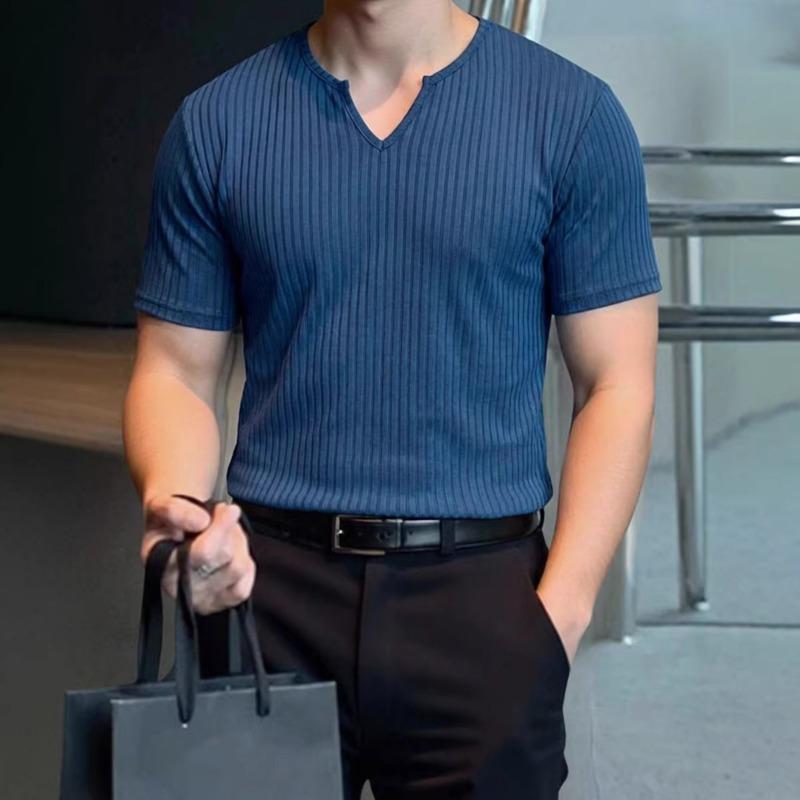 Summer New Versatile V-neck Men s T-shirt Fashionable Elastic Breathable Casual Top S темно-синього кольору
Summer New Versatile V-neck Men s T-shirt Fashionable Elastic Breathable Casual Top S темно-синього кольору
