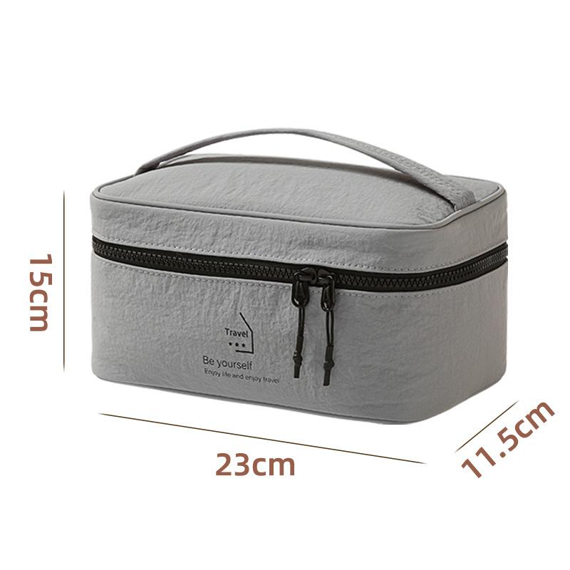 Large capacity portable toilet bag, high-end portable storage bag, separate cosmetic storage bag сірий колір
Large capacity portable toilet bag, high-end portable storage bag, separate cosmetic storage bag сірий колір