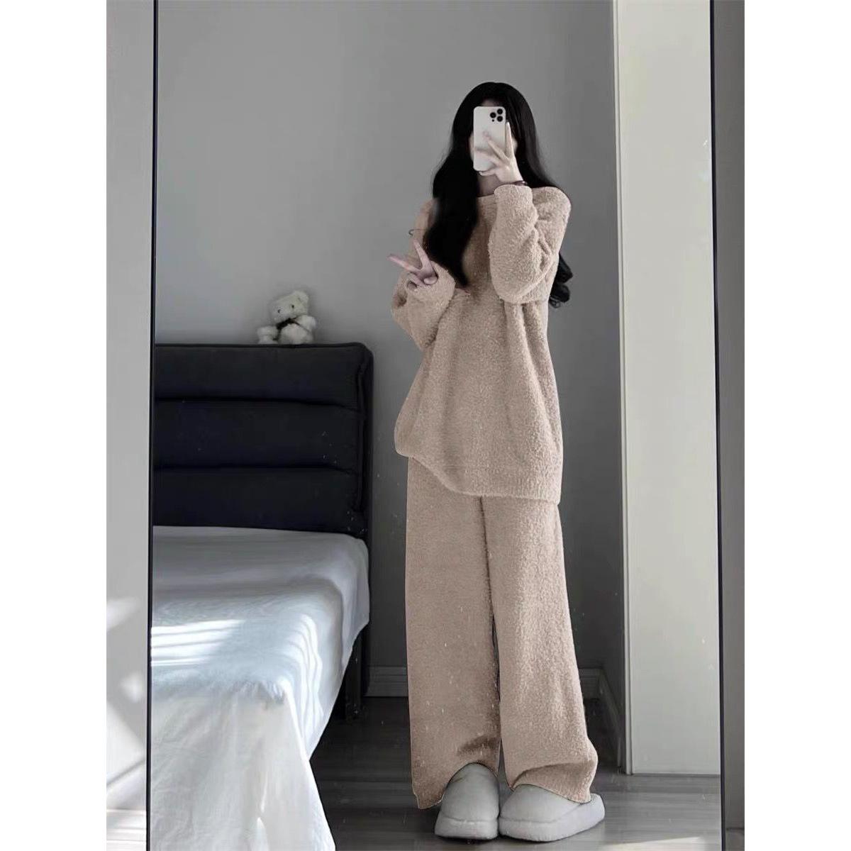 Корейская однотонная пижама из кораллового флиса для женщин - Толстый плюшевый домашний костюм для осени и зимы Default Option
Корейская однотонная пижама из кораллового флиса для женщин - Толстый плюшевый домашний костюм для осени и зимы Default Option